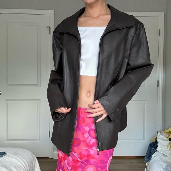 Vintage brown zip up leather jacket - Picture 3 of 8